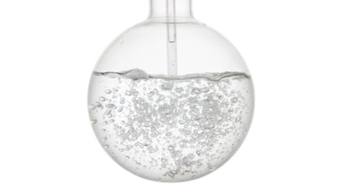 Pentylene glycol dropper injection swirls and bubbles in flask