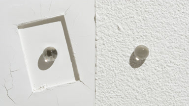 White Powder Surface with Hydrogel Spheres and Dynamic Shadows