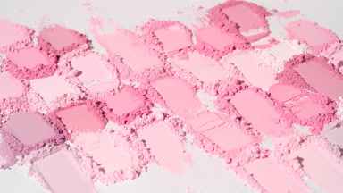 Pale to Pink Powder Heaps with Vivid Shadows
