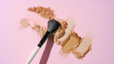 Above View of Powder Streaks Disrupted for Matte Powder Ad
