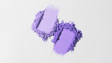 Violet Powder Piles in Dynamic Light